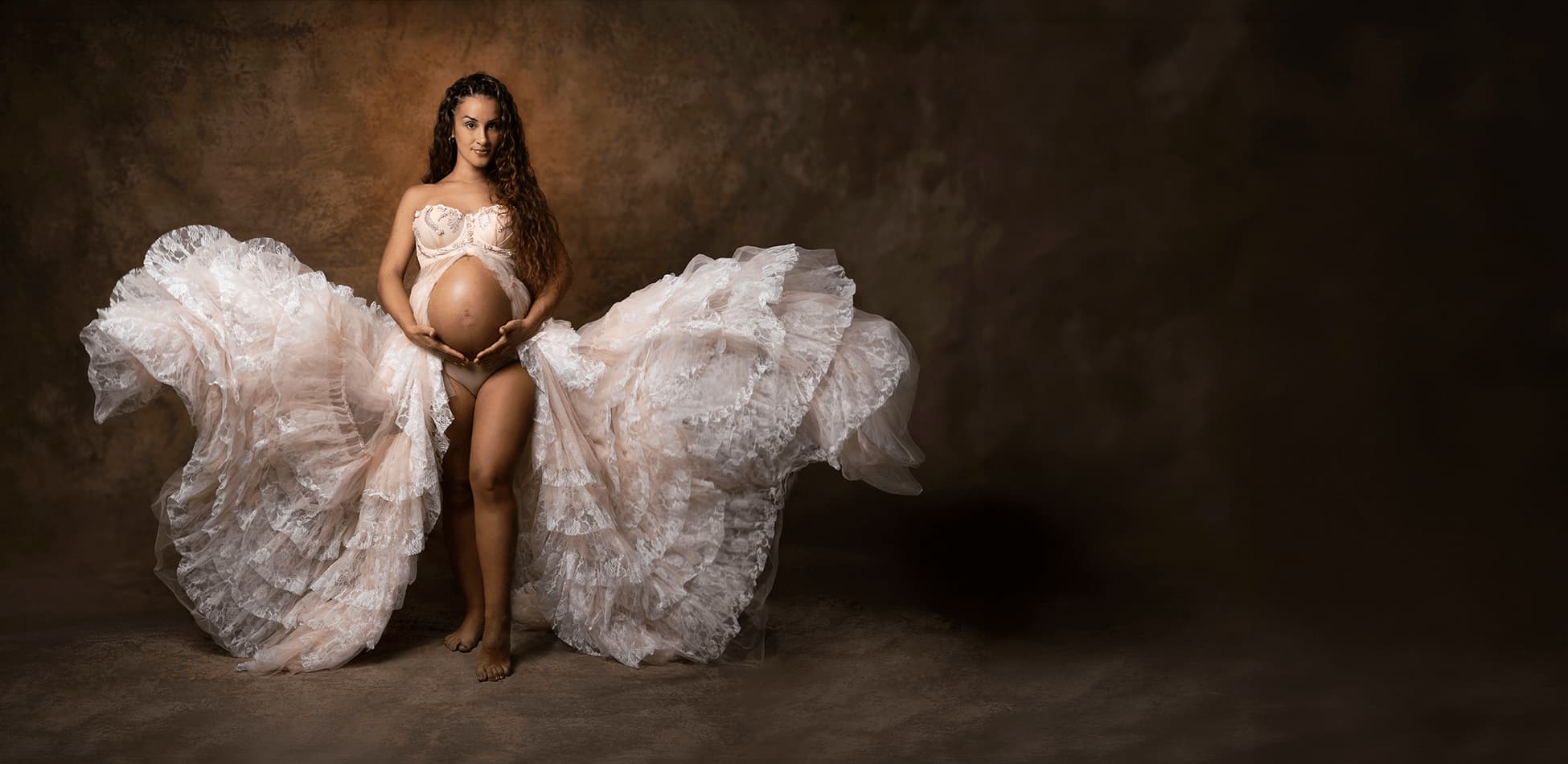 Fotos de embarazos y newborn | Imágenes Acontraluz